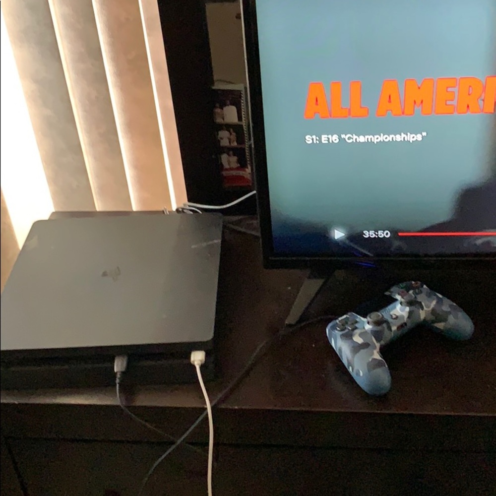 PlayStation 4 and controller